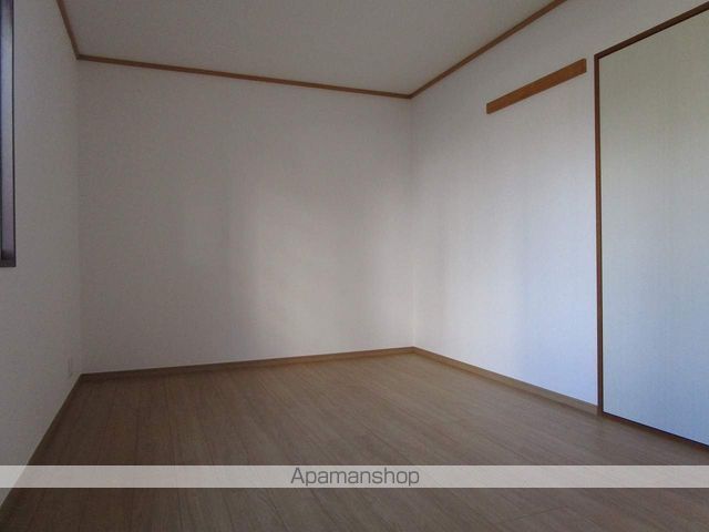 シャングリラ八幡の内装写真