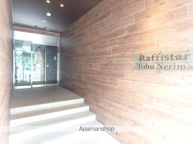 ラフィスタ東武練馬の玄関写真