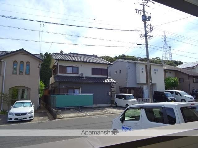 ハーヴェスト染地台IIの玄関写真