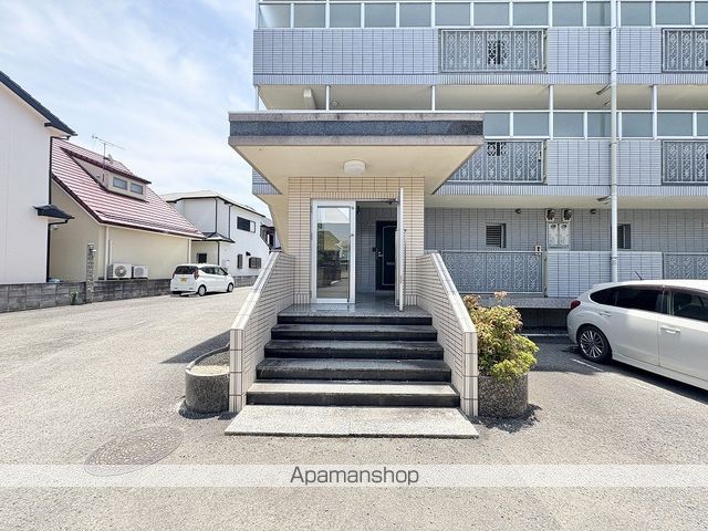 メゾン紀三井寺IIの玄関写真