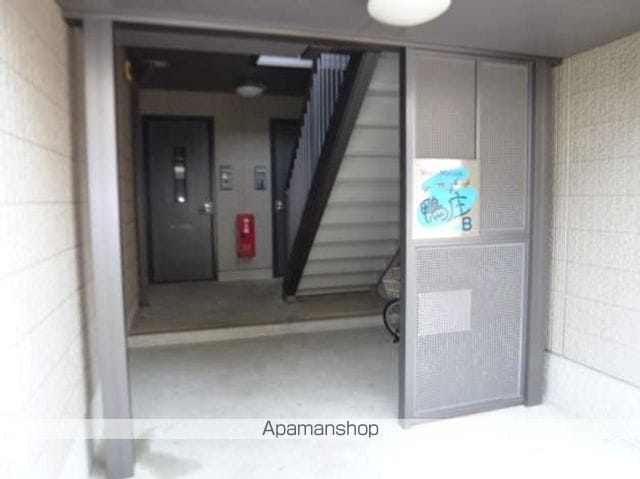 シャーメゾン鴨庄 B棟の玄関写真
