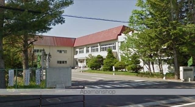 detached 北海道中川郡幕別町札内桜町98-1

地図を見る