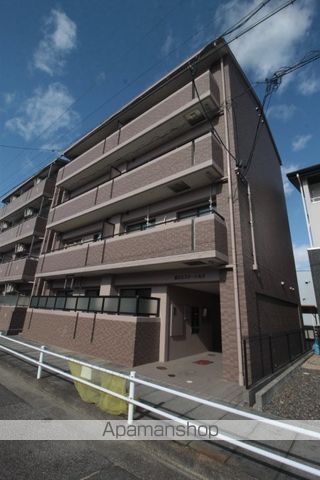 第2エステート丸万の外観写真