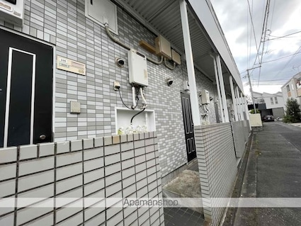 東京都中野区若宮２丁目[1R/16m2]のエントランス