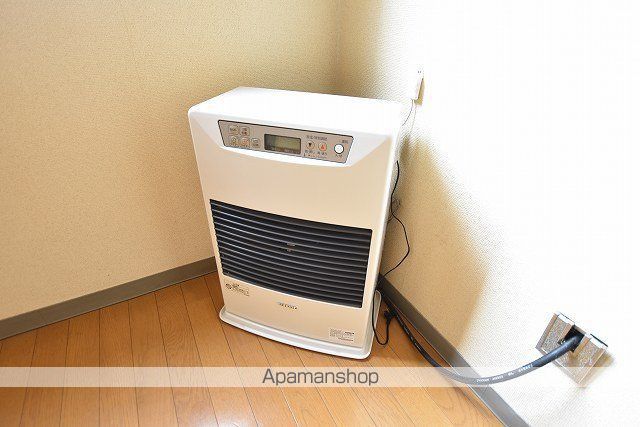 札幌市南北線 麻生駅 徒歩10分 3階建 築27年の内装写真