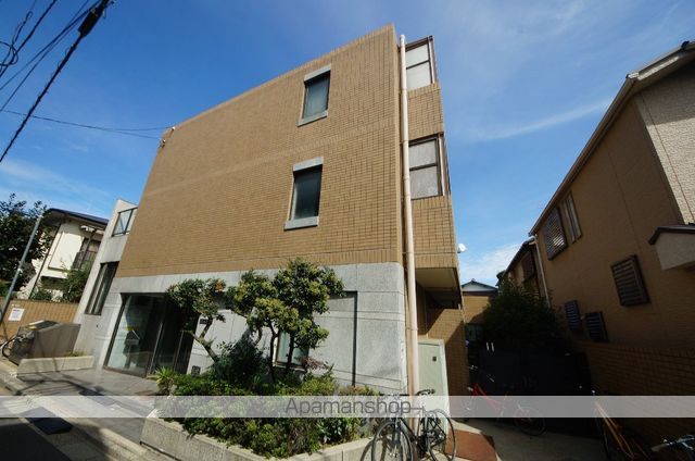 ロイヤルアーバン駒場東大の外観写真