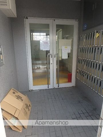 ダイアナ白石ヒルズ IIIの玄関写真