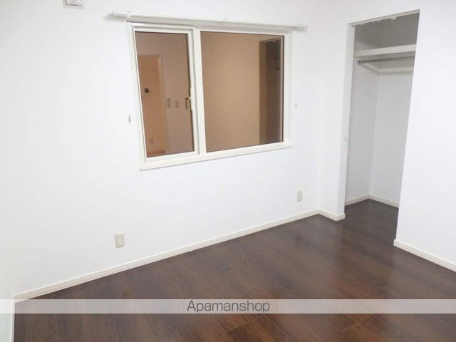 帯広市 2階建 築9年の内装写真