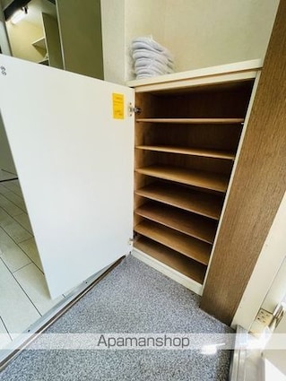 グランコート[1K/18.04m2]の玄関