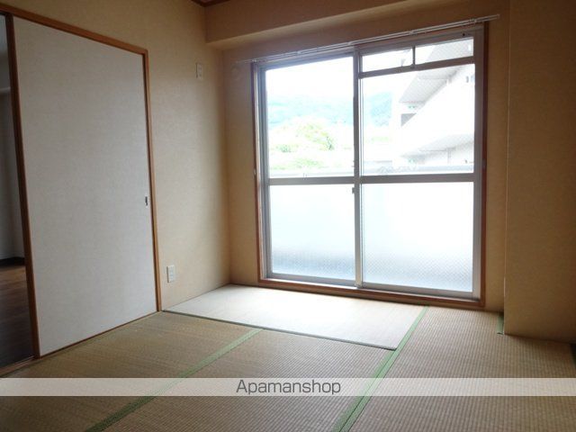メゾン新石切2番館の内装写真