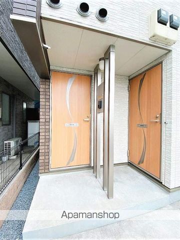 クレイノWAKANAIIの玄関写真
