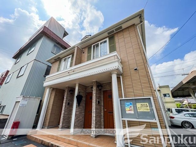 プラシード山越 Bの外観写真