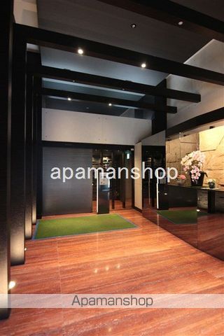 S−RESIDENCE北浜の玄関写真