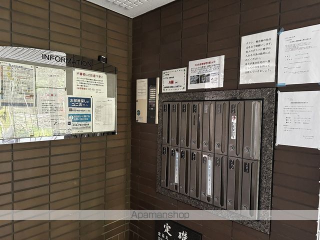 ピアネーズ神ノ倉の玄関写真