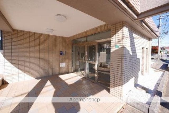 OAK VILLA 和白レジデンスの玄関写真