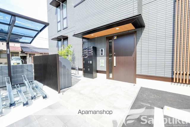 クランツ枝松の玄関写真