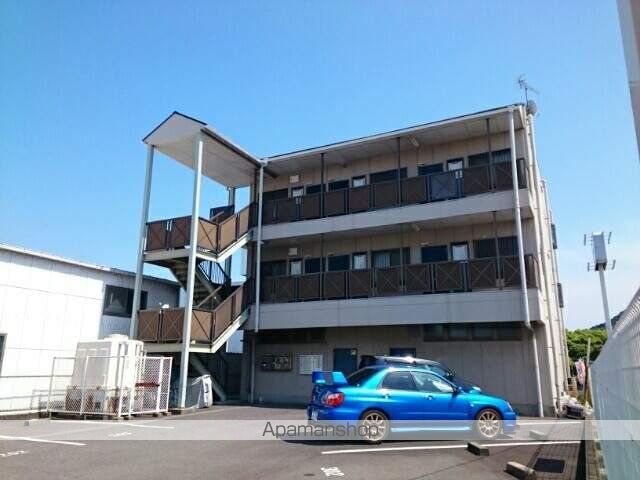 予讃線 坂出駅 徒歩26分 3階建 築34年の玄関写真