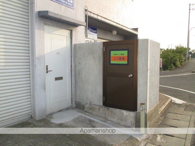 中央ハイツの外観写真