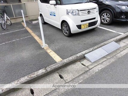 ヴィラ栄谷[1K/22.97m2]の駐車場4