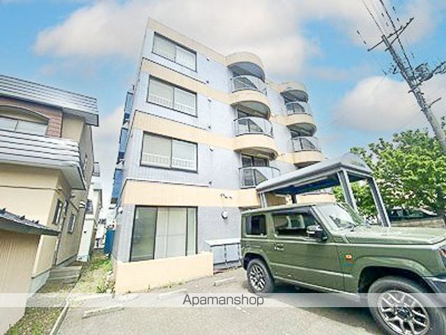 クリスタルハイツRIIの外観写真