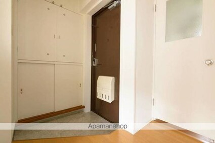 ビレッジハウス甲山１号棟[3DK/53.08m2]の玄関