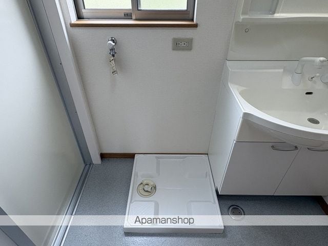 メゾネットハウス広沢の内装写真