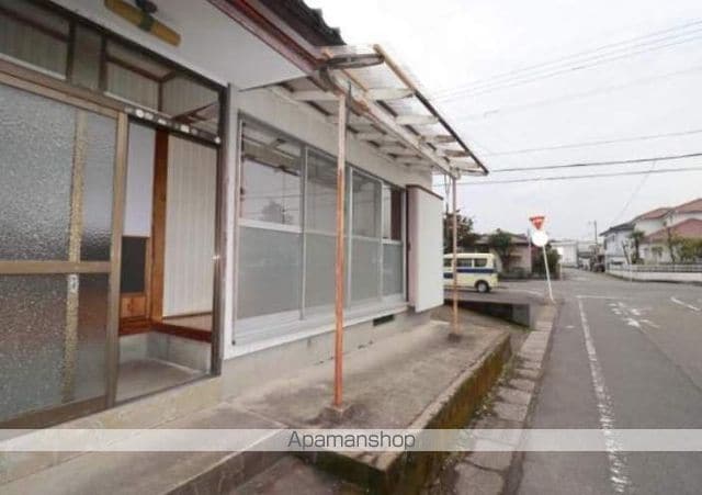 大田住宅の玄関写真