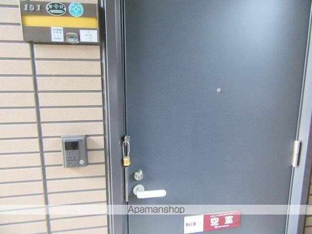 ラ・フォーレ材木町の玄関写真