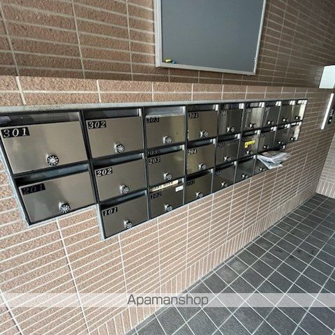 KYOマンションの外観写真