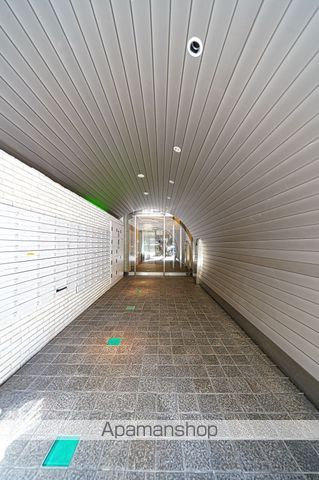 HS梅田EASTの玄関写真