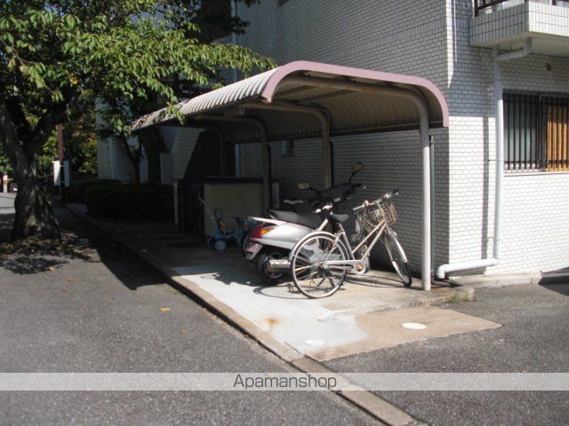 ヴォーン武庫山の玄関写真