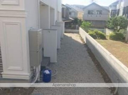 ＶＩＬＬＡ　ＮＩＳＨＩＥＩＦＵＫＵ[1LDK/49.54m2]のエントランス