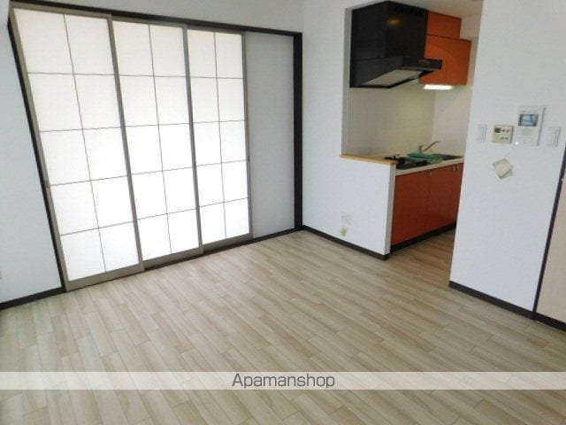 アーバンフラッツ西中島の内装写真