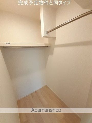 千歳市 2階建 築1年の内装写真