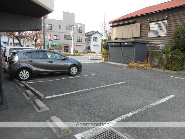 ファミール・コヌマのその他写真