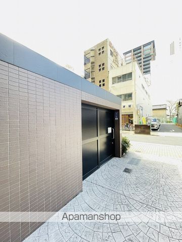 JS御園通の玄関写真