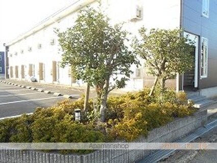 レオパレスメルベーユ[1K/23.18m2]の庭