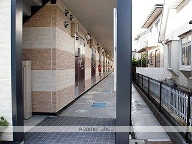 レオパレス犬島の玄関写真