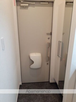 プラシード　カメリア[1K/25.84m2]の玄関