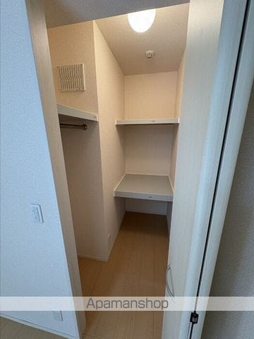 アイングルックの内装写真