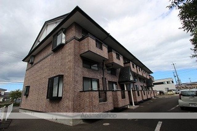 アヴァンセ高砂の外観写真