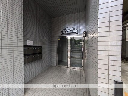 広島県広島市中区上幟町[1R/24.53m2]のエントランス
