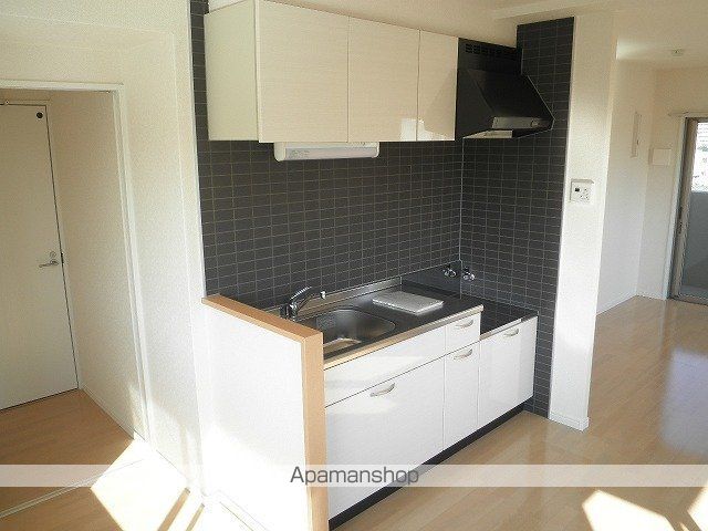 さくらヒルズ新屋敷弐番館の内装写真