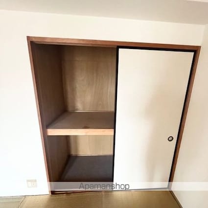アドニス吉田[2LDK/62.6m2]の収納