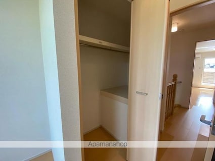 サン　クレスト[1LDK/45.07m2]の収納
