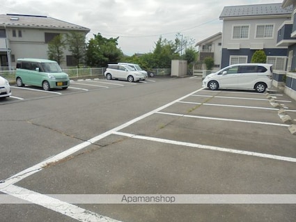 ベルク・ヴィラ　Ｂ棟[3DK/55.71m2]の駐車場1