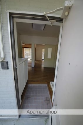 キャトルセゾン[2DK/40.57m2]の玄関