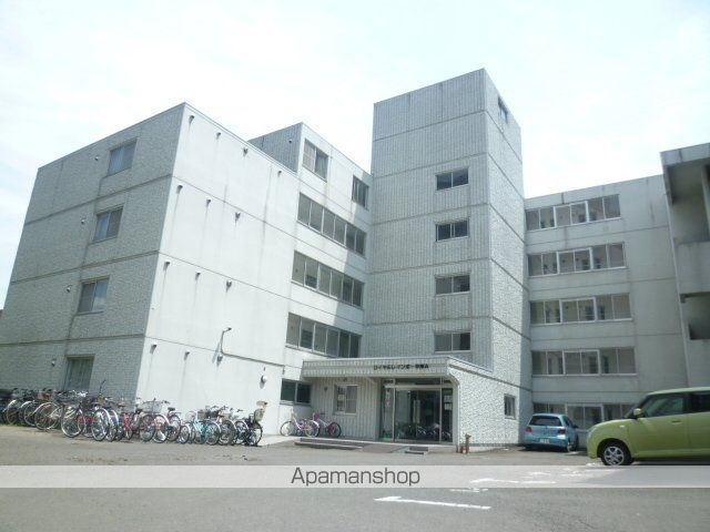 ロイヤルレインボー平岸 B棟の外観写真