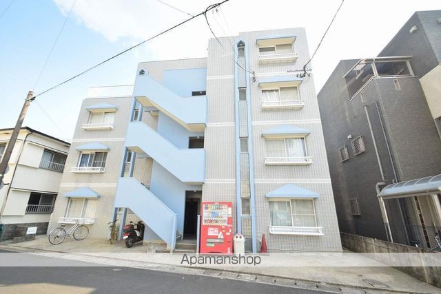 ビッグバーンズマンション東谷山の外観写真