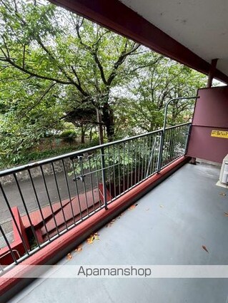 ライオンズマンション聖蹟桜ヶ丘第２[1R/53.15m2]のバルコニー
